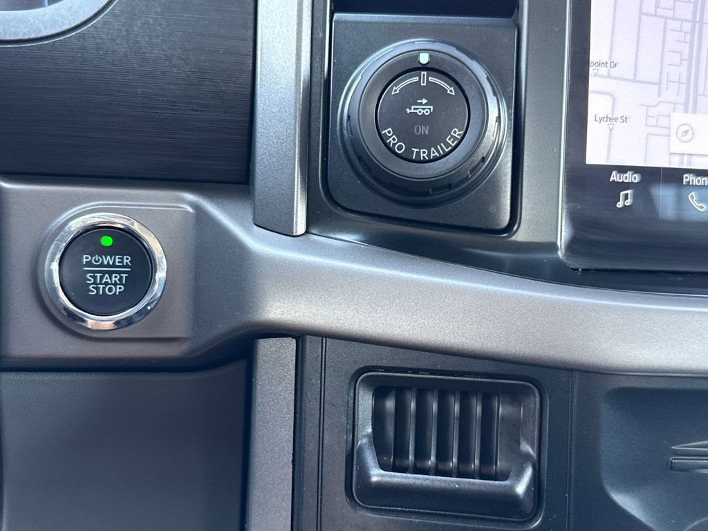 Used 2025 Ford F150 Lightning XLT AWD/4WD image 24