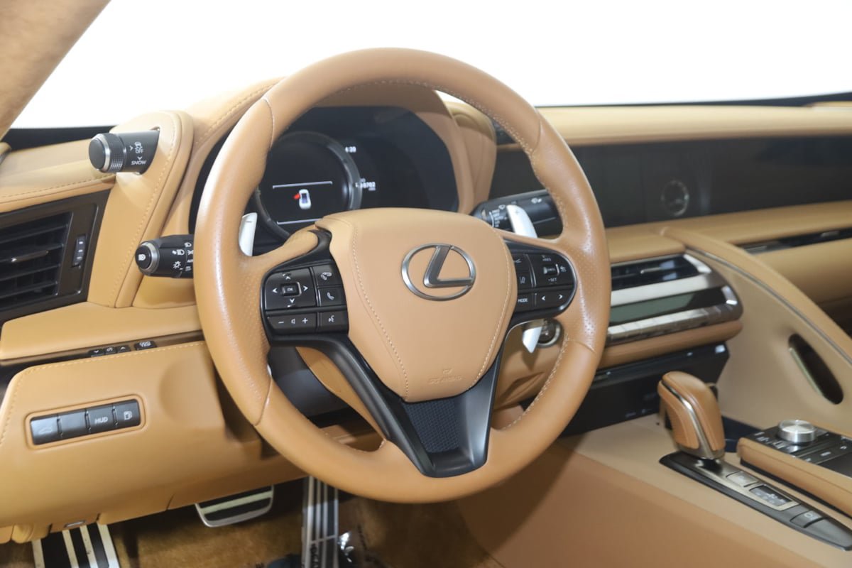 Used 2018 Lexus LC 500 Coupe w/ Touring Package RWD image 7