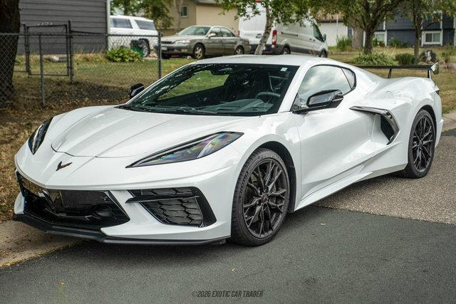Used 2025 Chevrolet Corvette Stingray Preferred Cpe w/ Z51 Performance Package RWD image 14