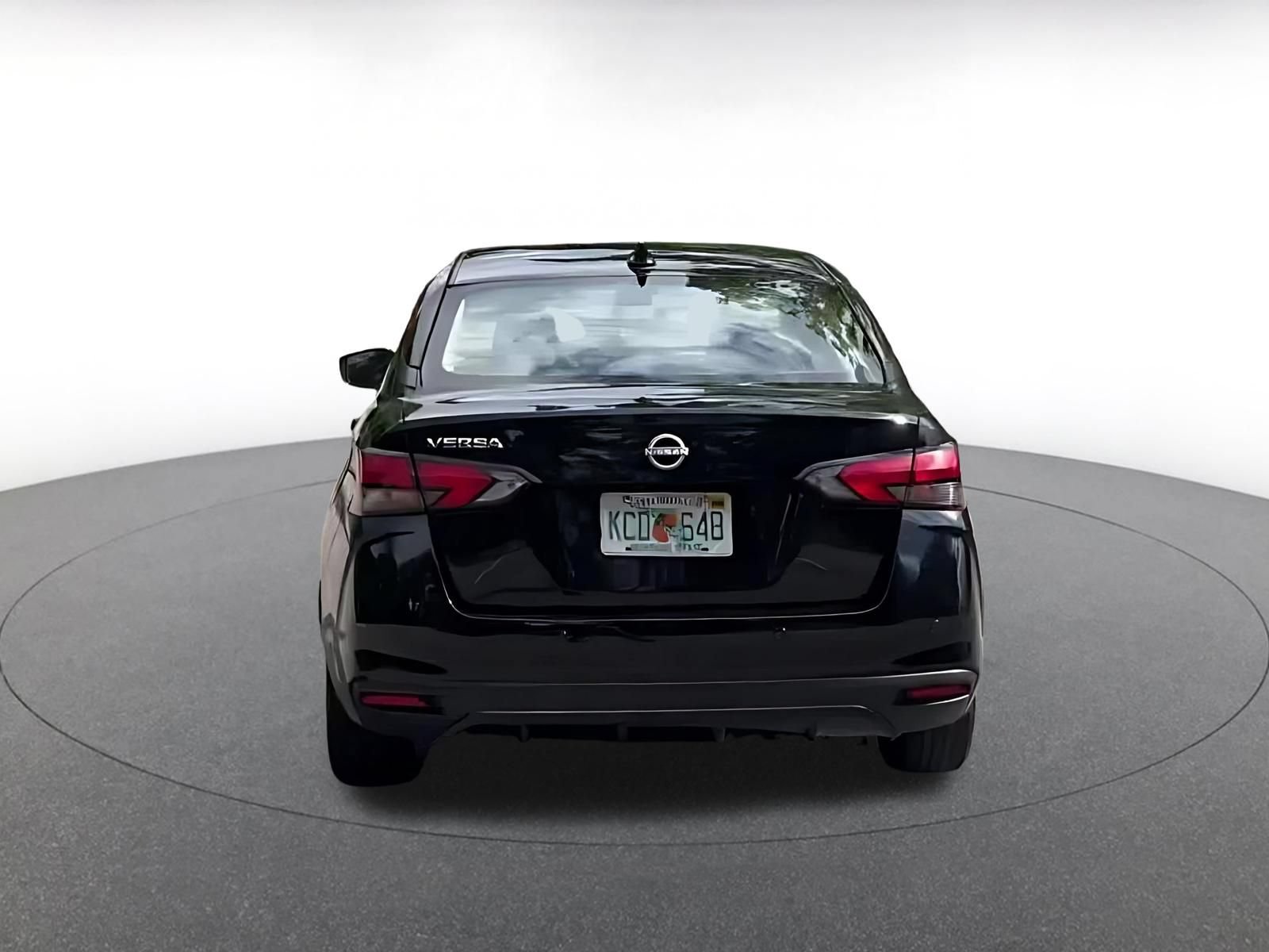 Used 2025 Nissan Versa SV FWD image 12