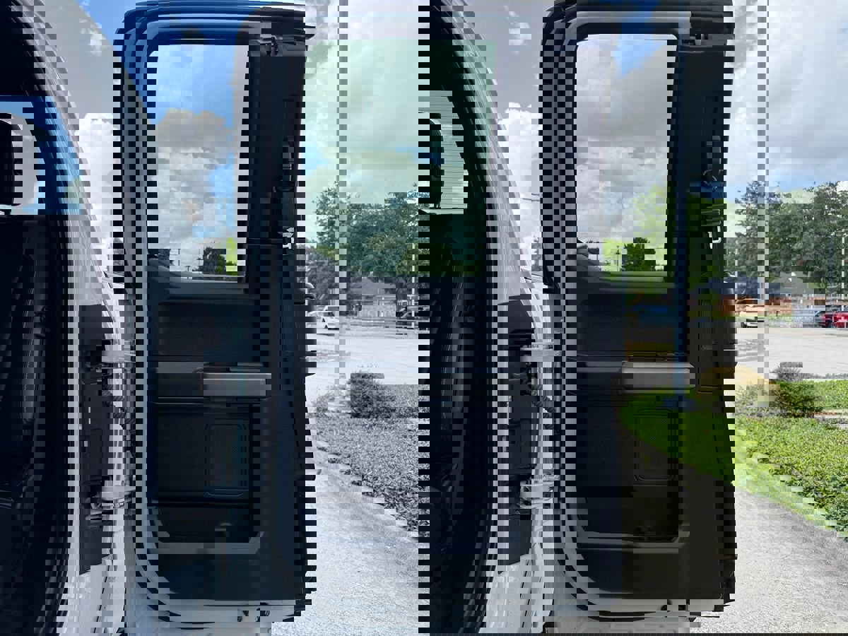 Used 2017 Ford F150 Raptor w/ Equipment Group 802A Luxury image 42