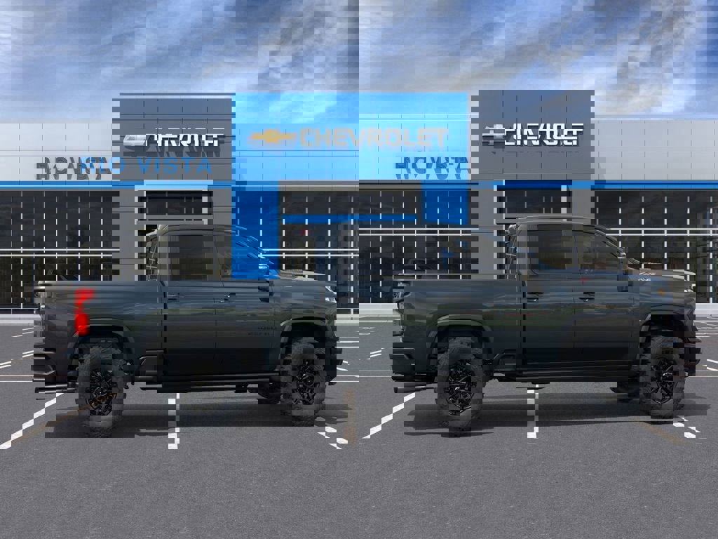 New 2026 Chevrolet Silverado 2500 ZR2 image 3