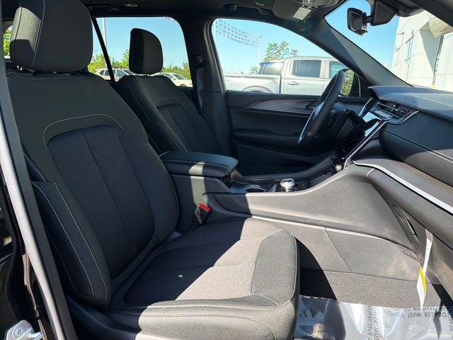 New 2026 Jeep Grand Cherokee Laredo X AWD/4WD image 30