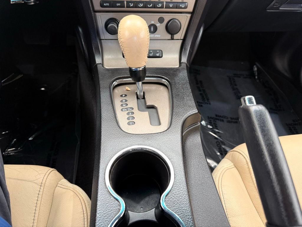 Used 2005 Ford Thunderbird RWD image 29