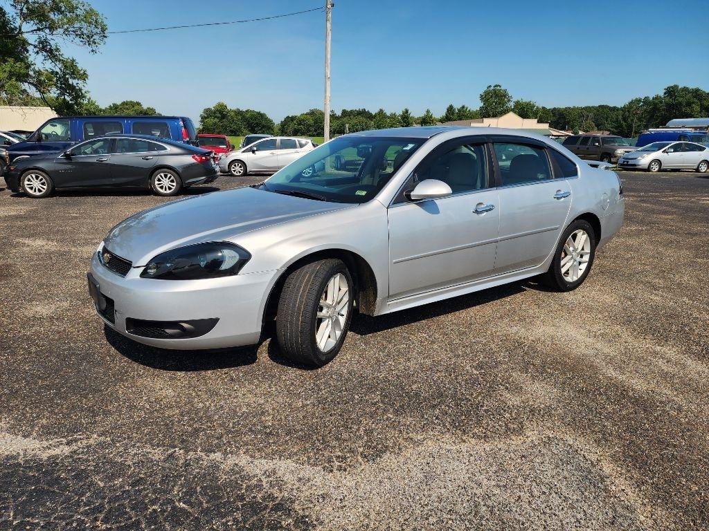 Used 2012 Chevrolet Impala LTZ FWD image 9