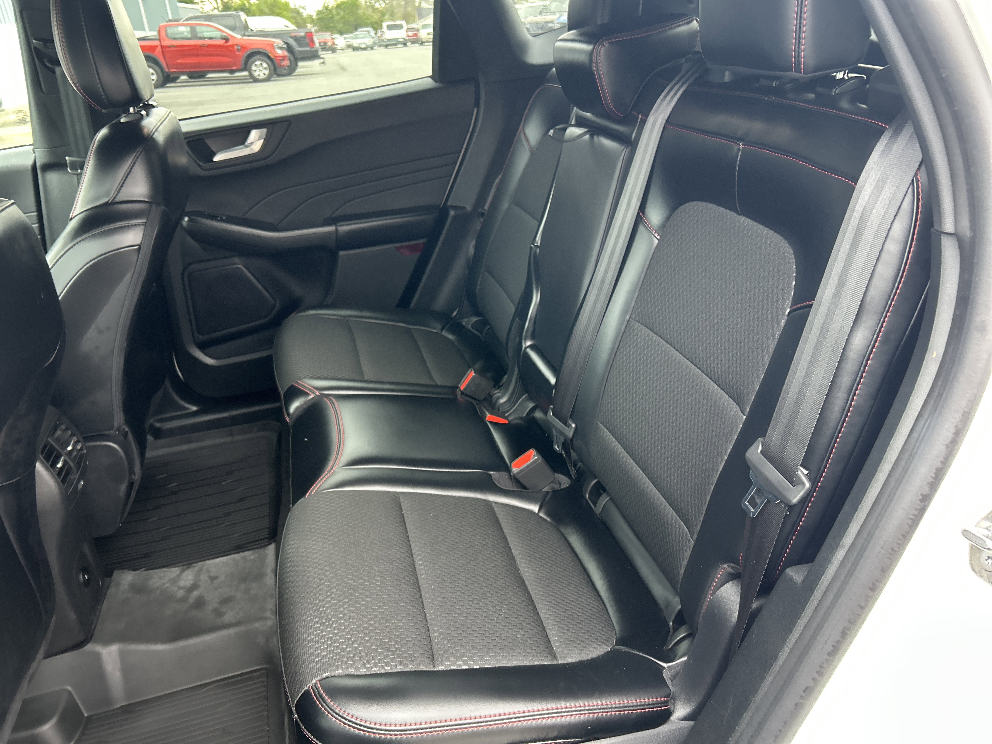 Certified 2025 Ford Escape ST-Line Elite w/ Tech Pack #1 image 15