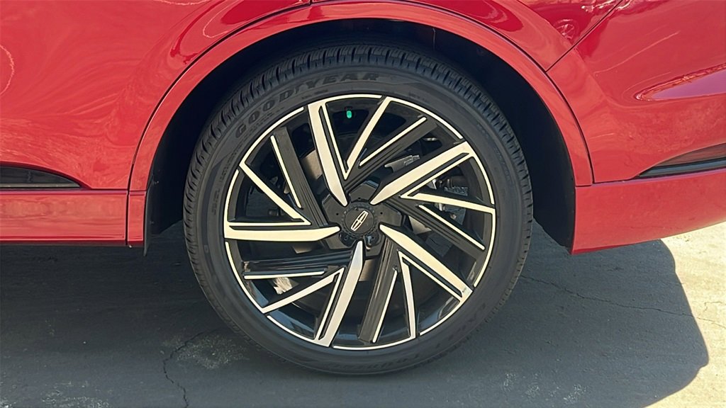New 2025 Lincoln Aviator Black Label w/ Black Label Special Edition image 5