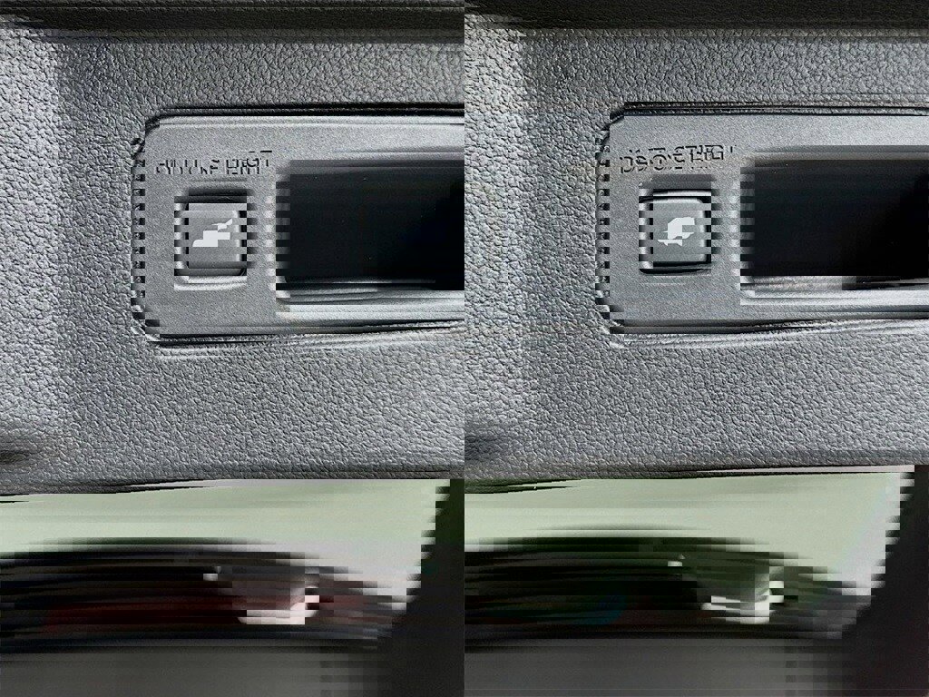 New 2025 Honda Pilot Touring image 13