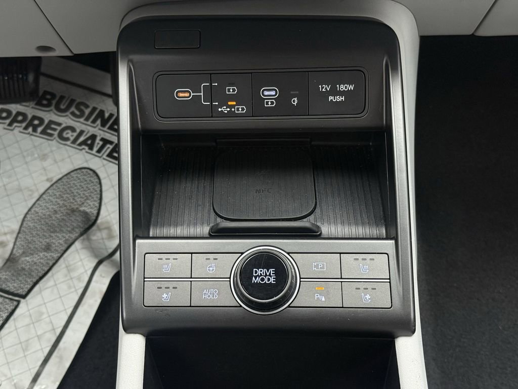 Used 2024 Hyundai Kona Limited image 25