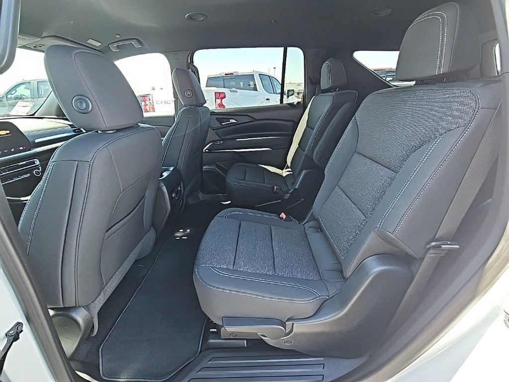 New 2026 Chevrolet Traverse LT image 11