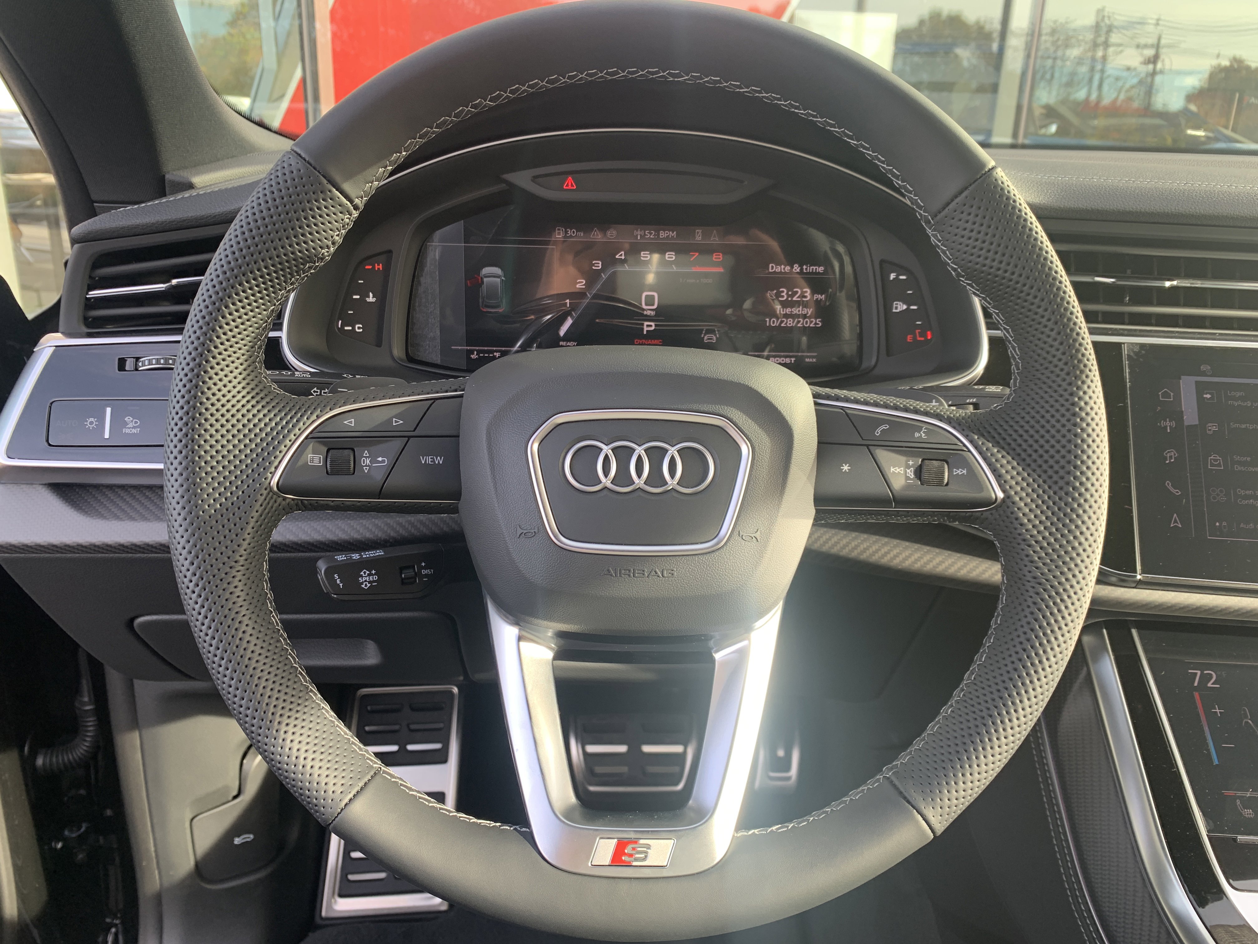 New 2026 Audi SQ8 Premium Plus image 17