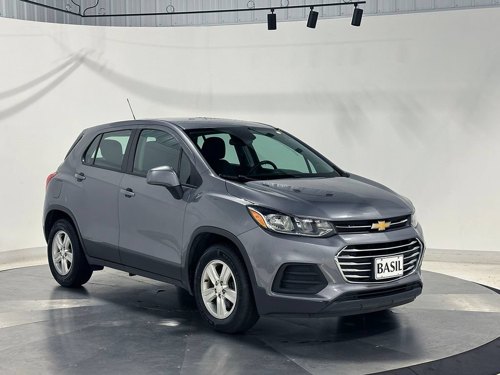 Used 2020 Chevrolet Trax LS FWD image 36