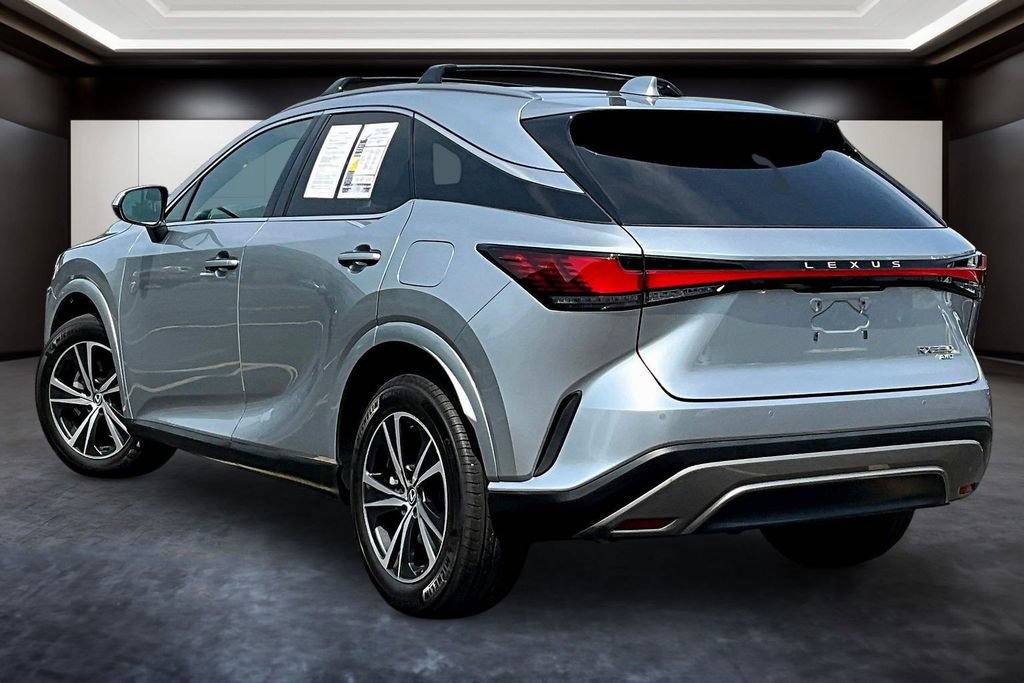 Used 2023 Lexus RX 350 Premium w/ Accessory Package AWD/4WD image 4