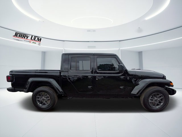 New 2025 Jeep Gladiator Sport image 2
