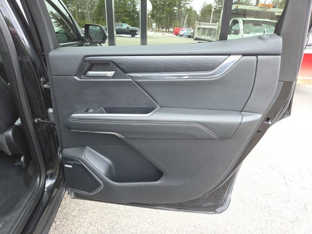 Used 2024 GMC Acadia Elevation w/ Trailering Package image 53