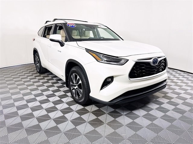 Used 2021 Toyota Highlander XLE