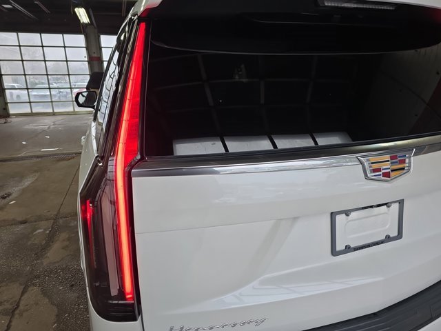 Used 2023 Cadillac Escalade Premium Luxury w/ Performance Package image 35