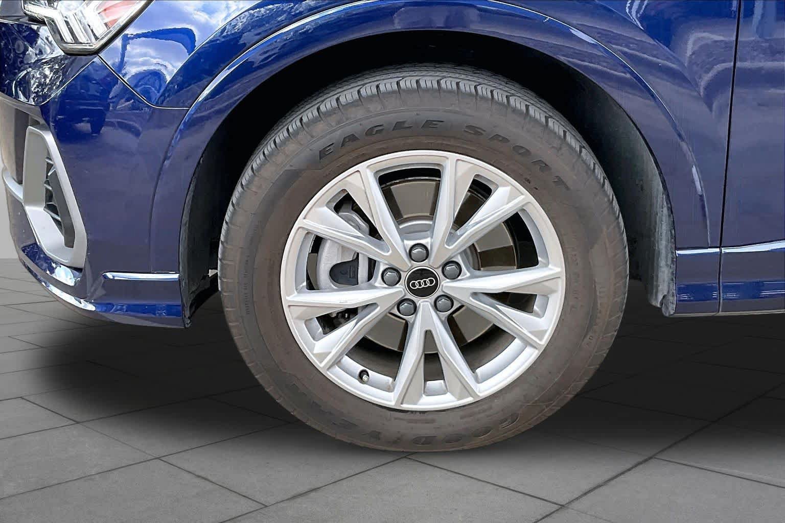 Used 2024 Audi Q3 2.0T Premium AWD/4WD image 11