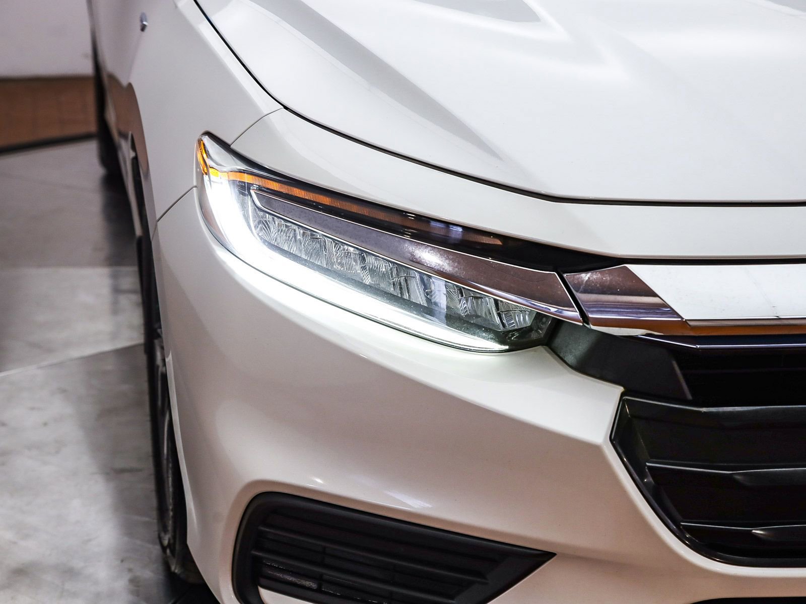 Used 2019 Honda Insight EX image 5