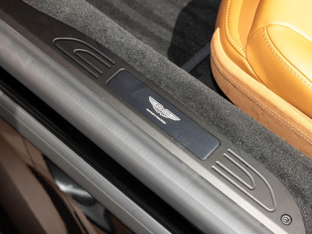 New 2026 Aston Martin V8 Vantage Convertible image 26