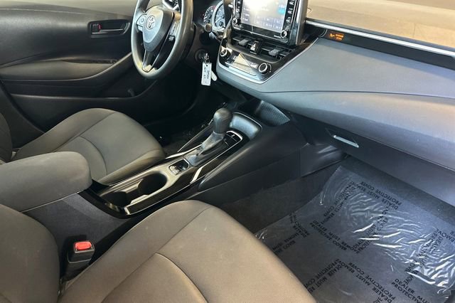 Used 2022 Toyota Corolla LE FWD image 17