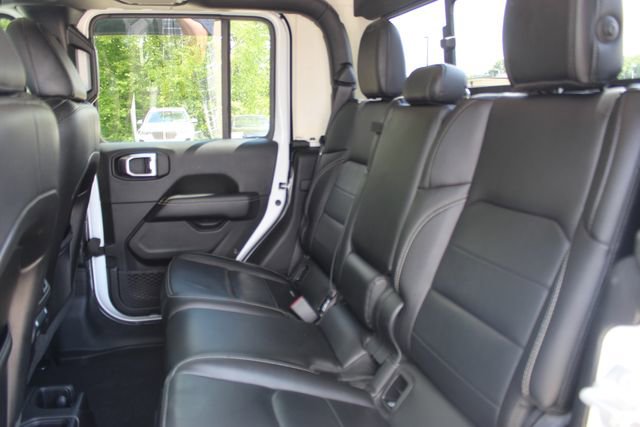Used 2021 Jeep Gladiator Overland AWD/4WD image 29