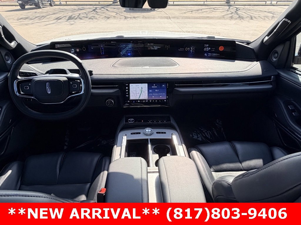 Used 2025 Lincoln Navigator L Reserve w/ Jet Appearance Package image 10