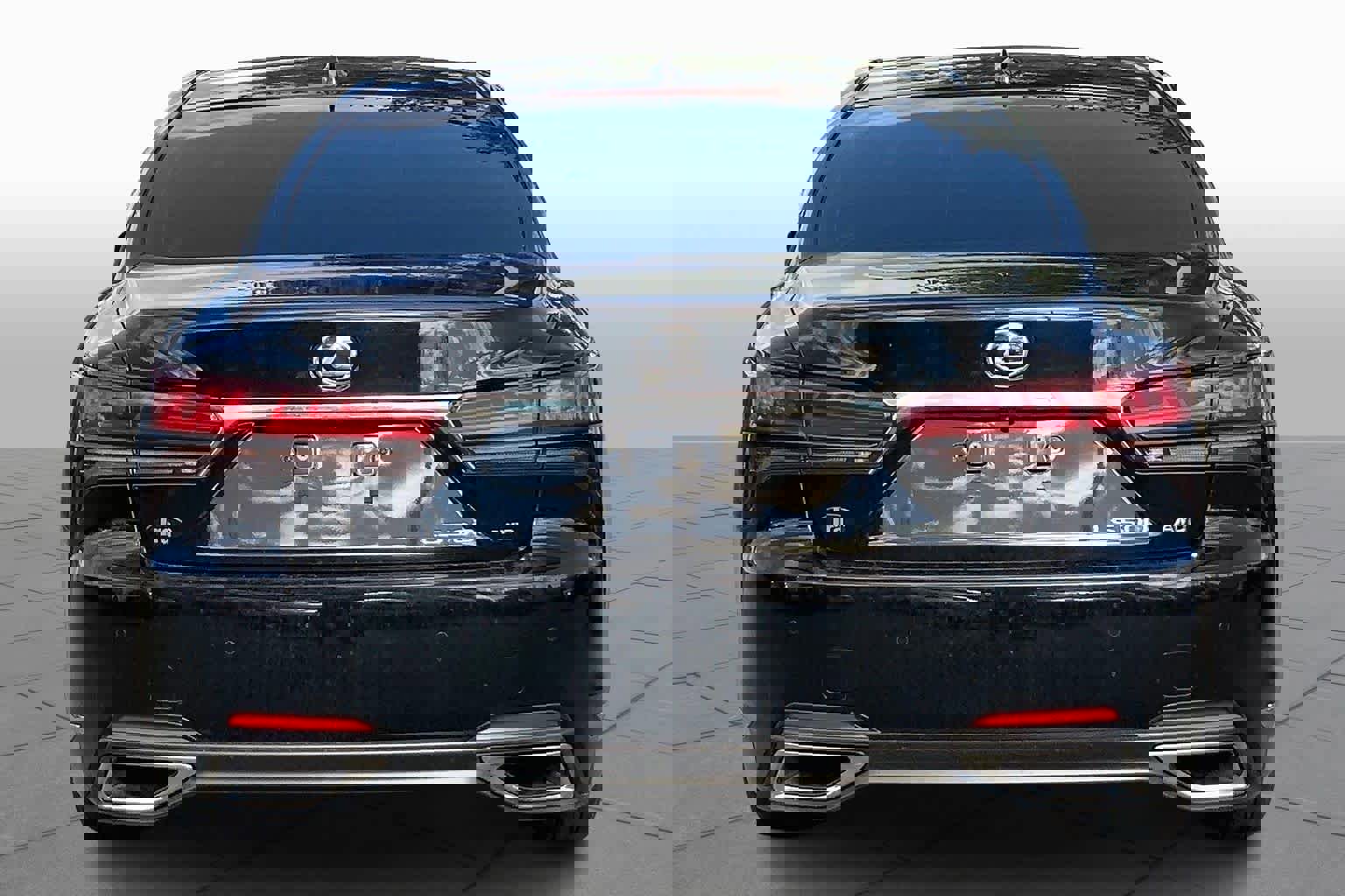 Certified 2021 Lexus LS 500 AWD image 4