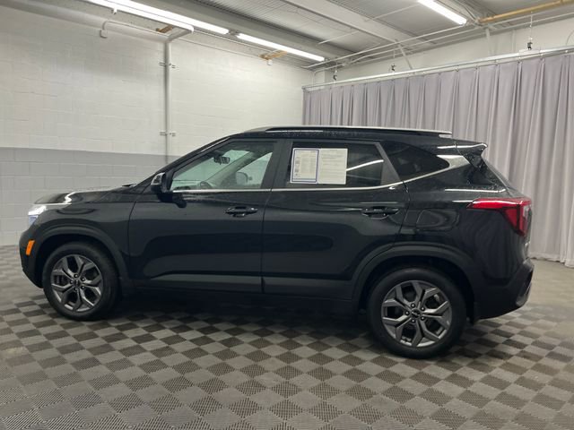 Certified 2024 Kia Seltos S image 9