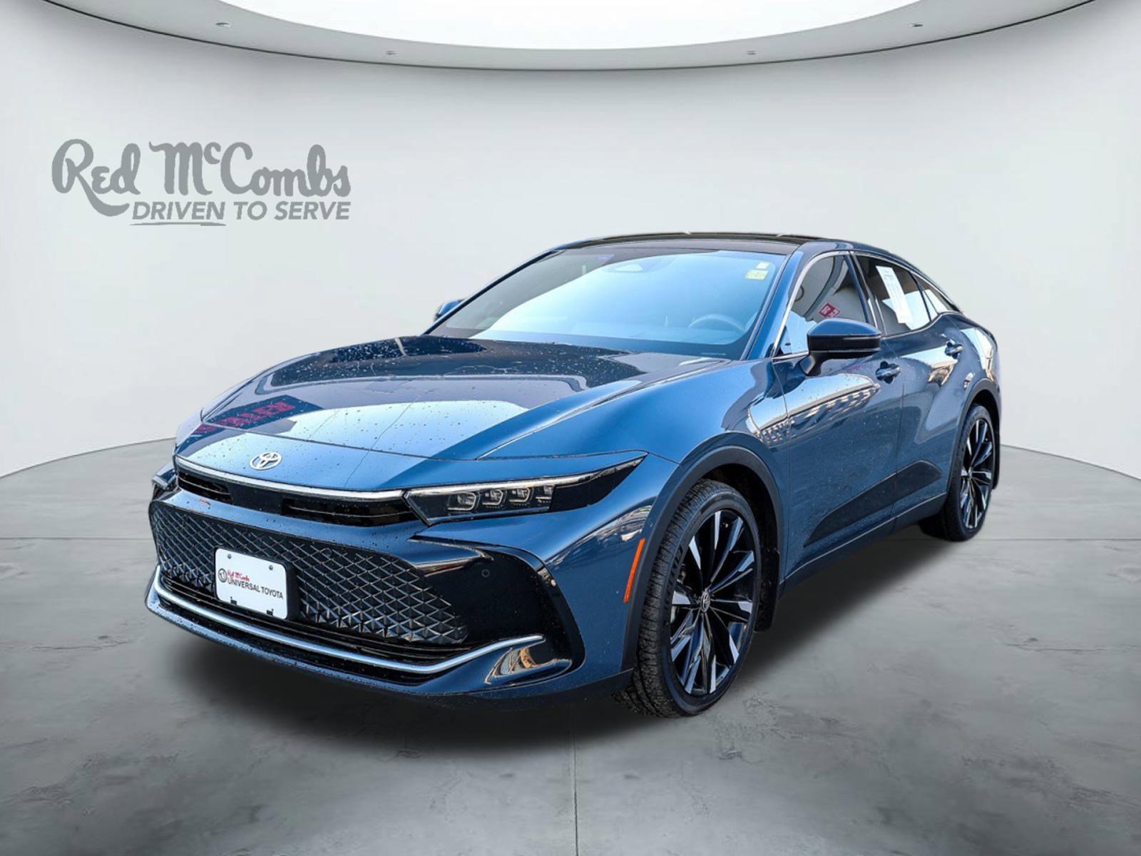 Used 2025 Toyota Crown Platinum