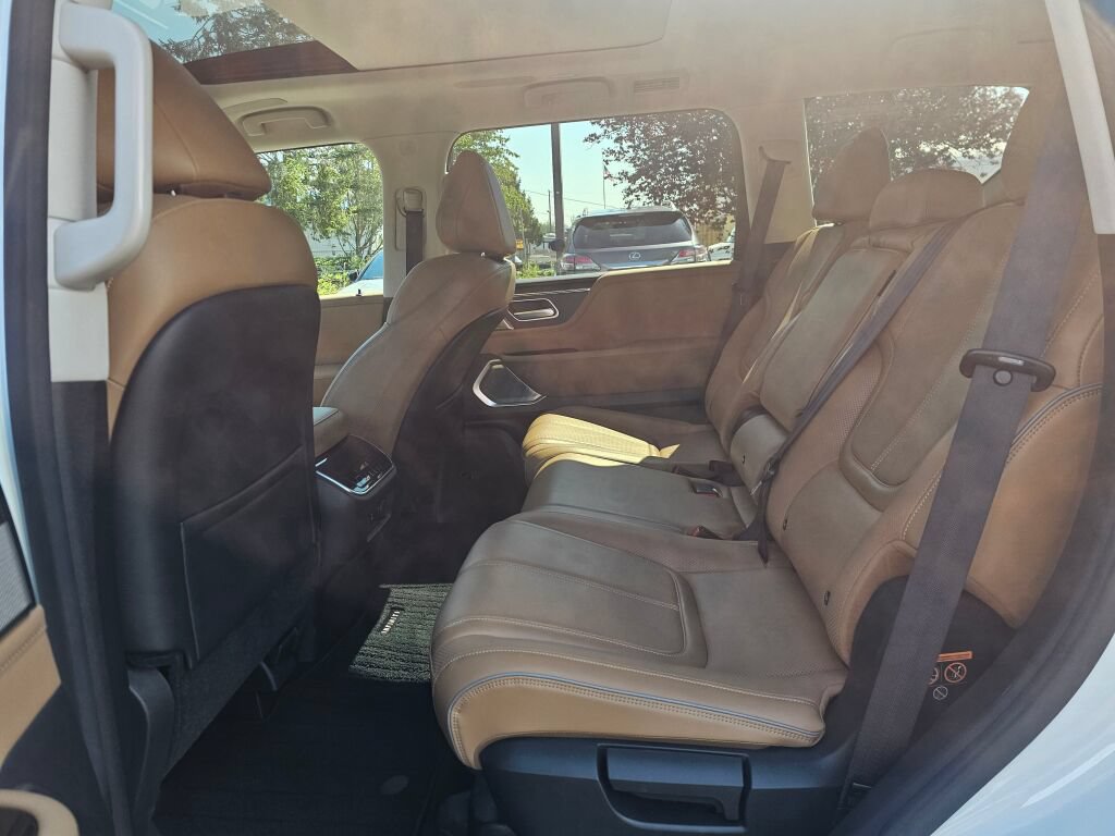 Used 2025 INFINITI QX80 Sensory AWD/4WD image 18