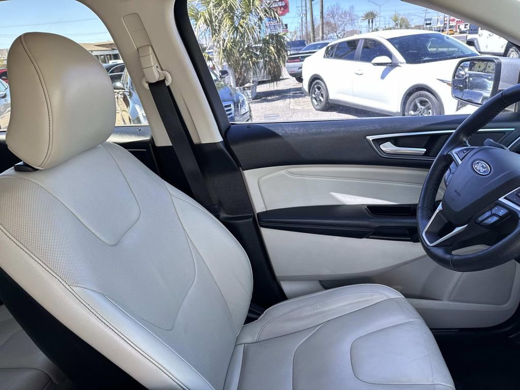 Used 2018 Ford Edge Titanium w/ Equipment Group 301A image 13