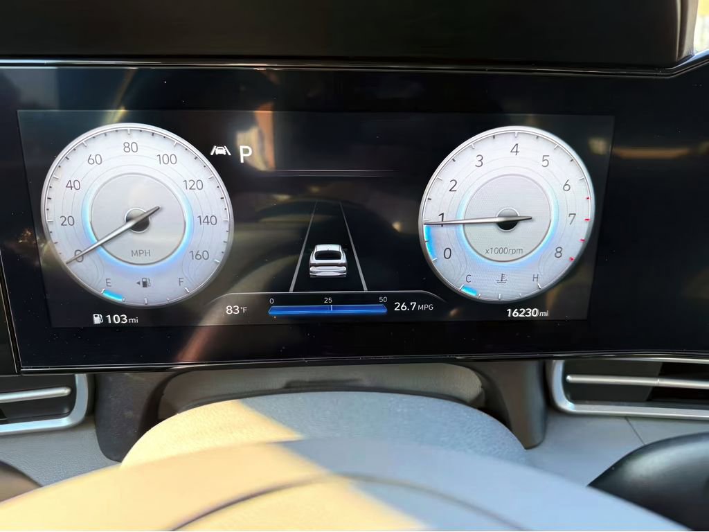 Used 2023 Hyundai Elantra SEL w/ Convenience Package image 16