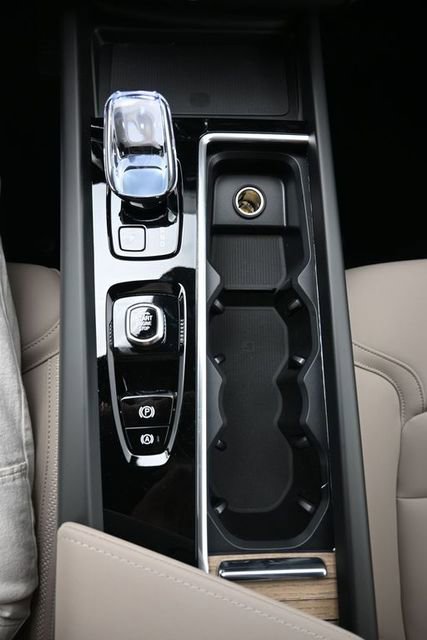 New 2026 Volvo XC60 T8 Plus w/ Protection Package Premier image 11