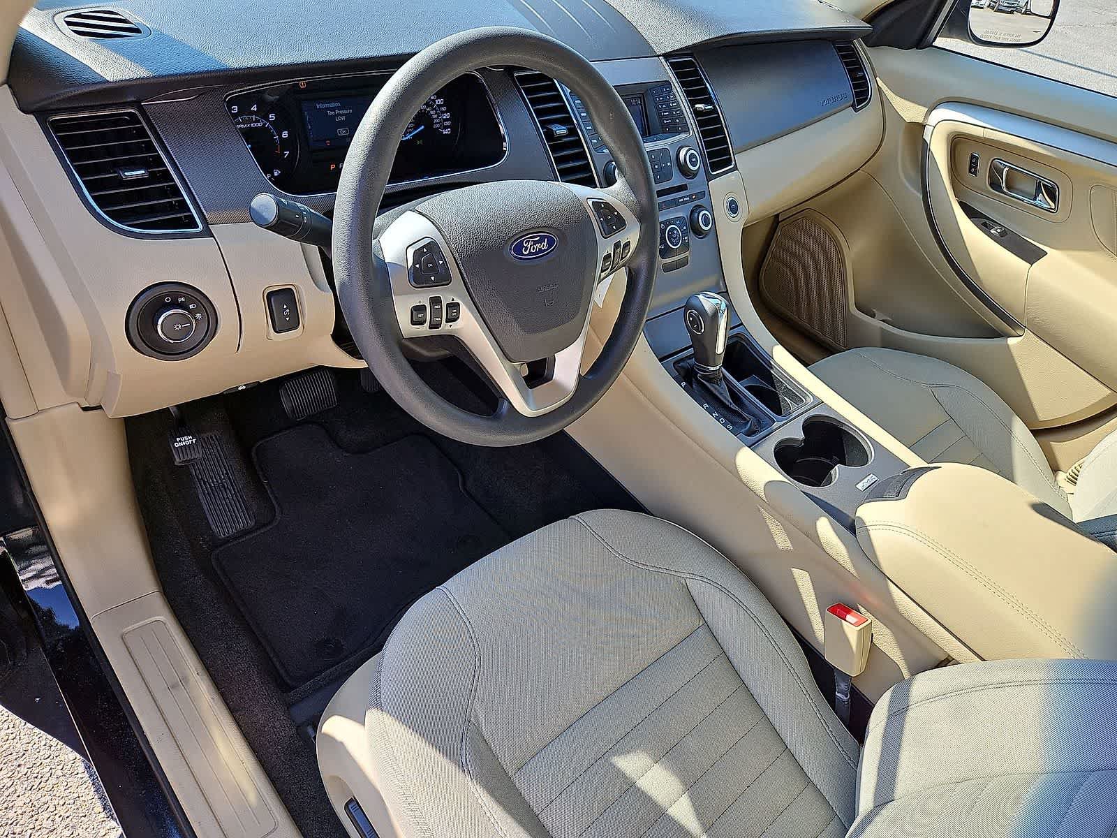 Used 2018 Ford Taurus SE FWD image 16
