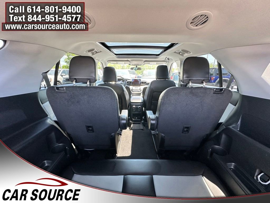 Used 2024 Ford Explorer XLT w/ Equipment Group 202A AWD/4WD image 24