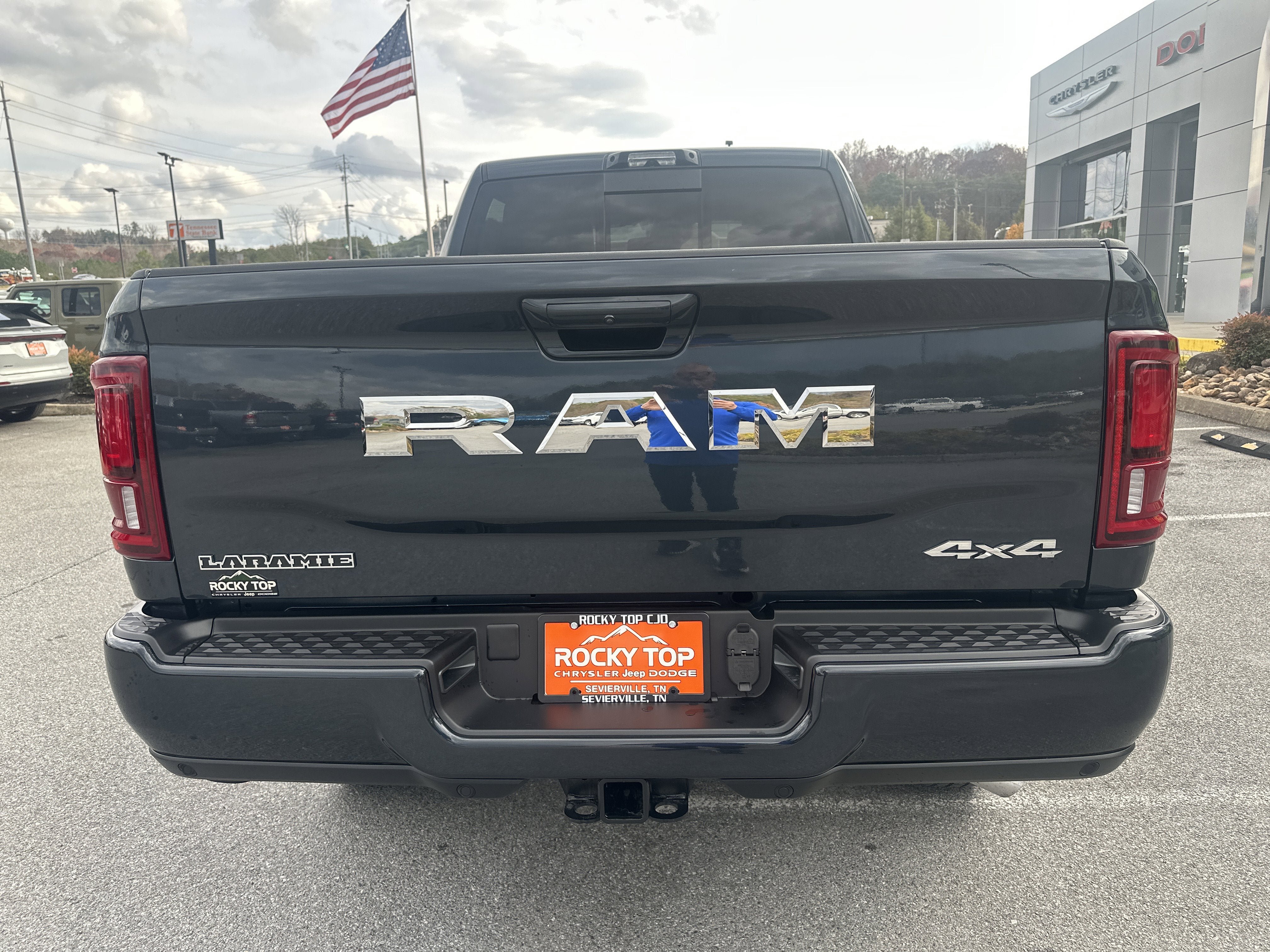 New 2026 RAM 2500 Laramie AWD/4WD image 8