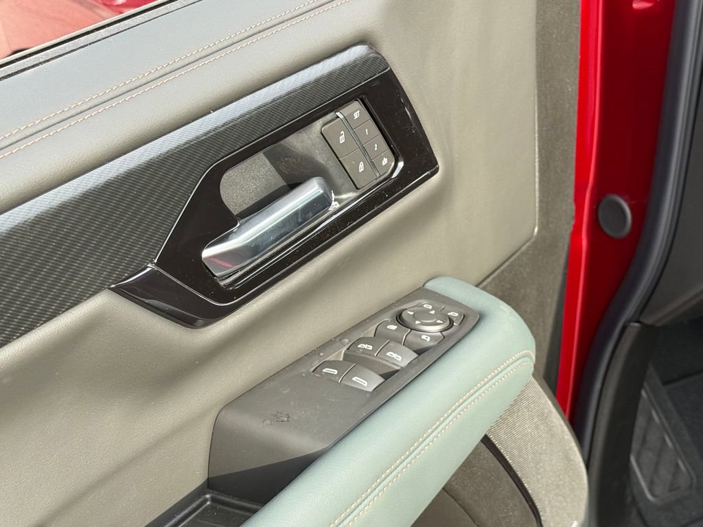 New 2026 GMC Yukon AT4 w/ AT4 Premium Plus Package image 15