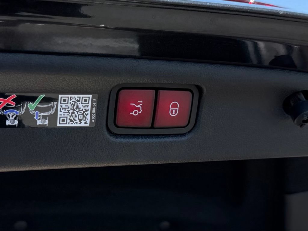 New 2026 Mercedes-Benz C 300 Sedan image 28