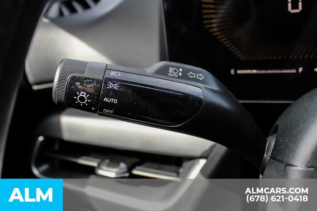 Used 2025 Kia K4 FWD image 23