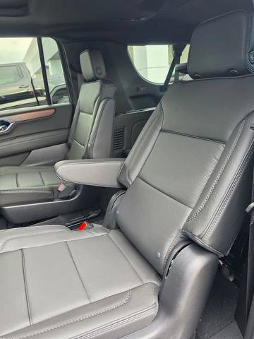 New 2026 GMC Yukon XL Denali w/ Sun & Power Step Package AWD/4WD image 21