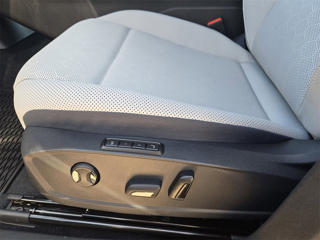 New 2025 Volkswagen ID.4 Pro S image 19