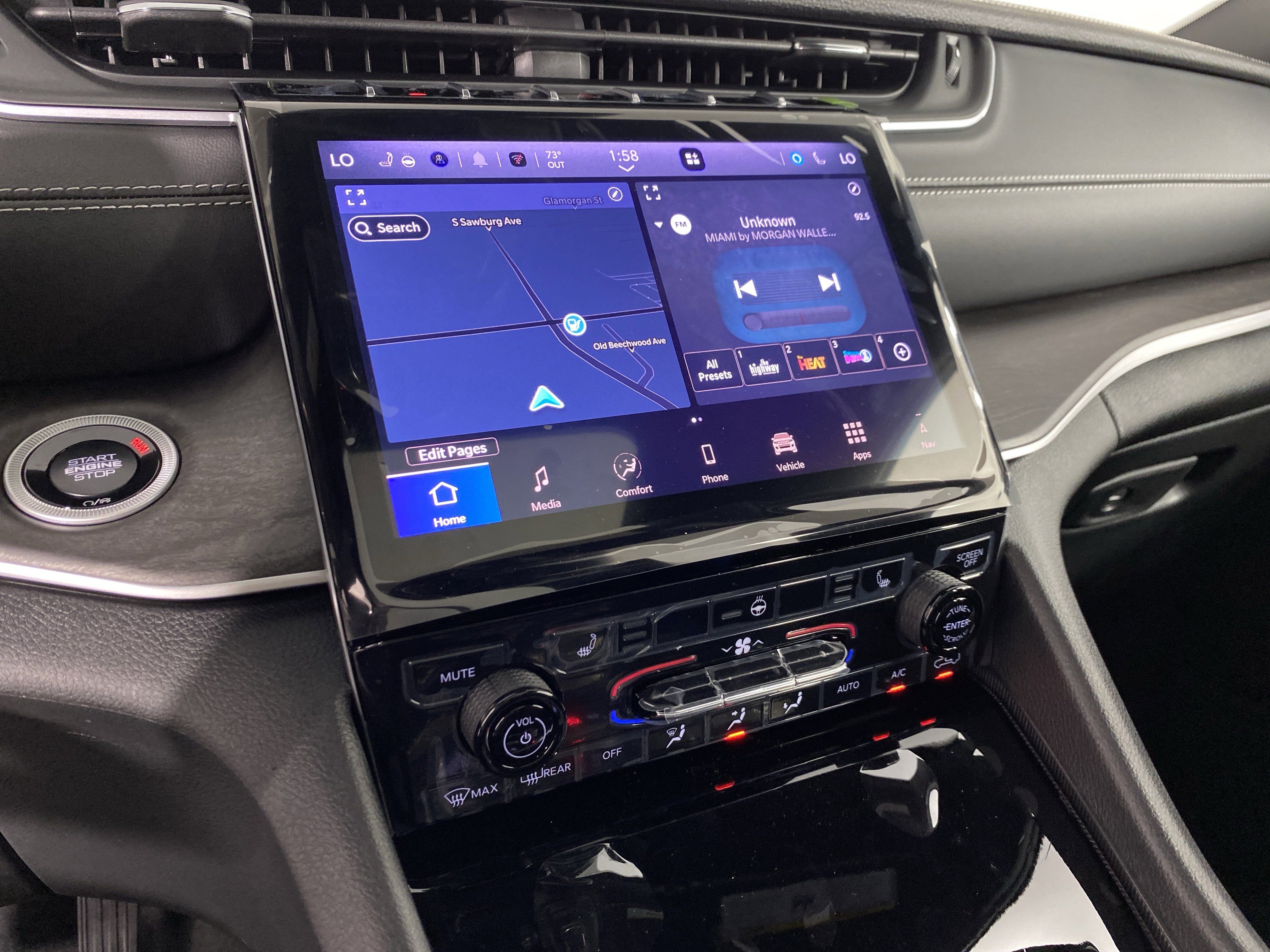 New 2025 Jeep Grand Cherokee L Limited w/ Black Appearance Package image 28