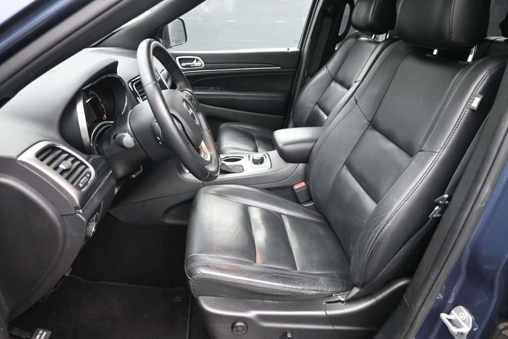 Used 2019 Jeep Grand Cherokee Limited w/ Trailer Tow Group IV AWD/4WD image 10
