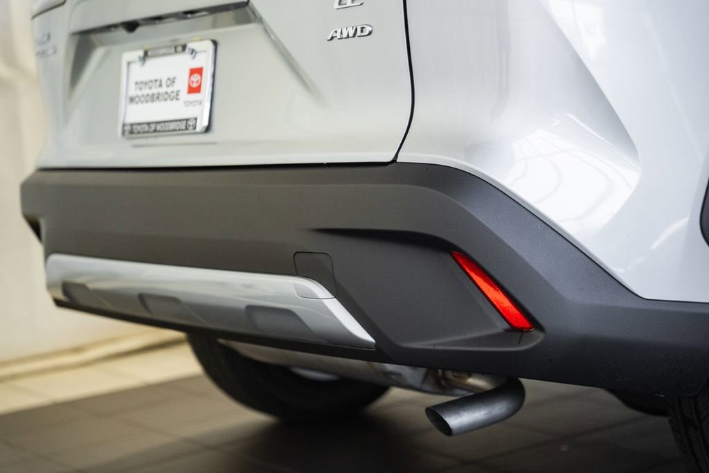 New 2026 Toyota Corolla Cross LE AWD/4WD image 8