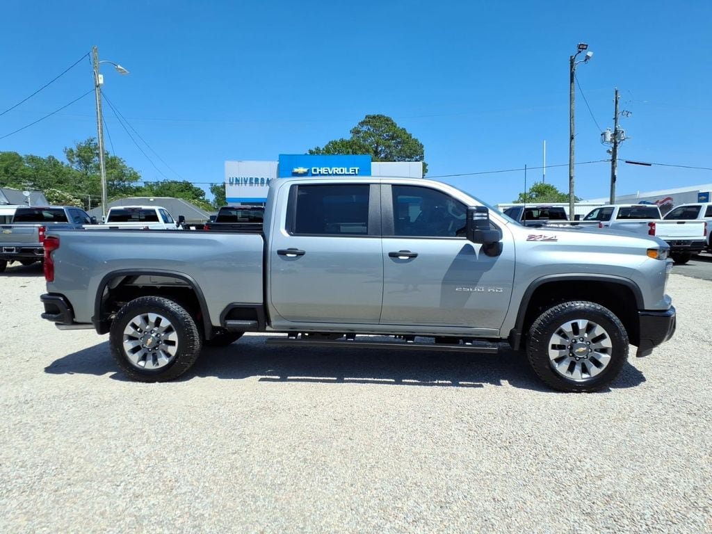New 2026 Chevrolet Silverado 2500 Custom w/ Custom Value Package AWD/4WD image 8