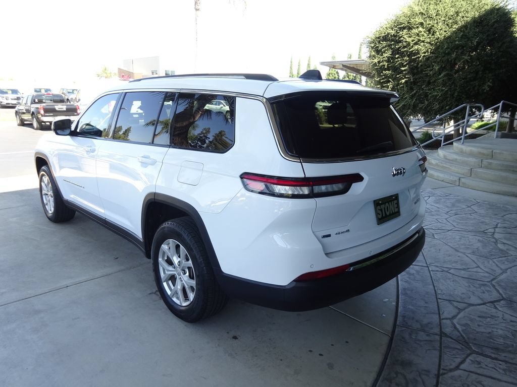 Used 2023 Jeep Grand Cherokee L Limited AWD/4WD image 6