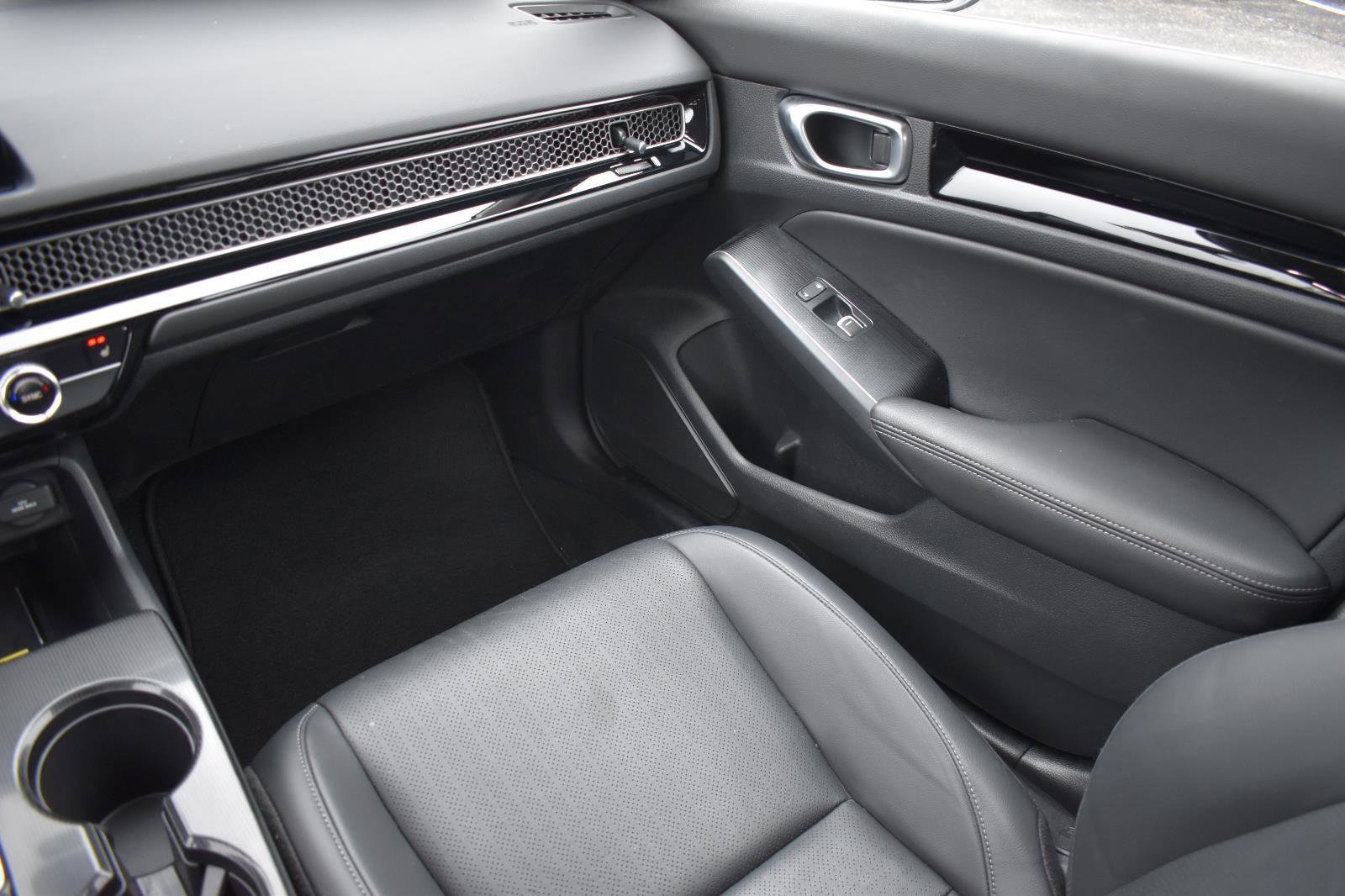 Used 2024 Honda Civic Touring image 22