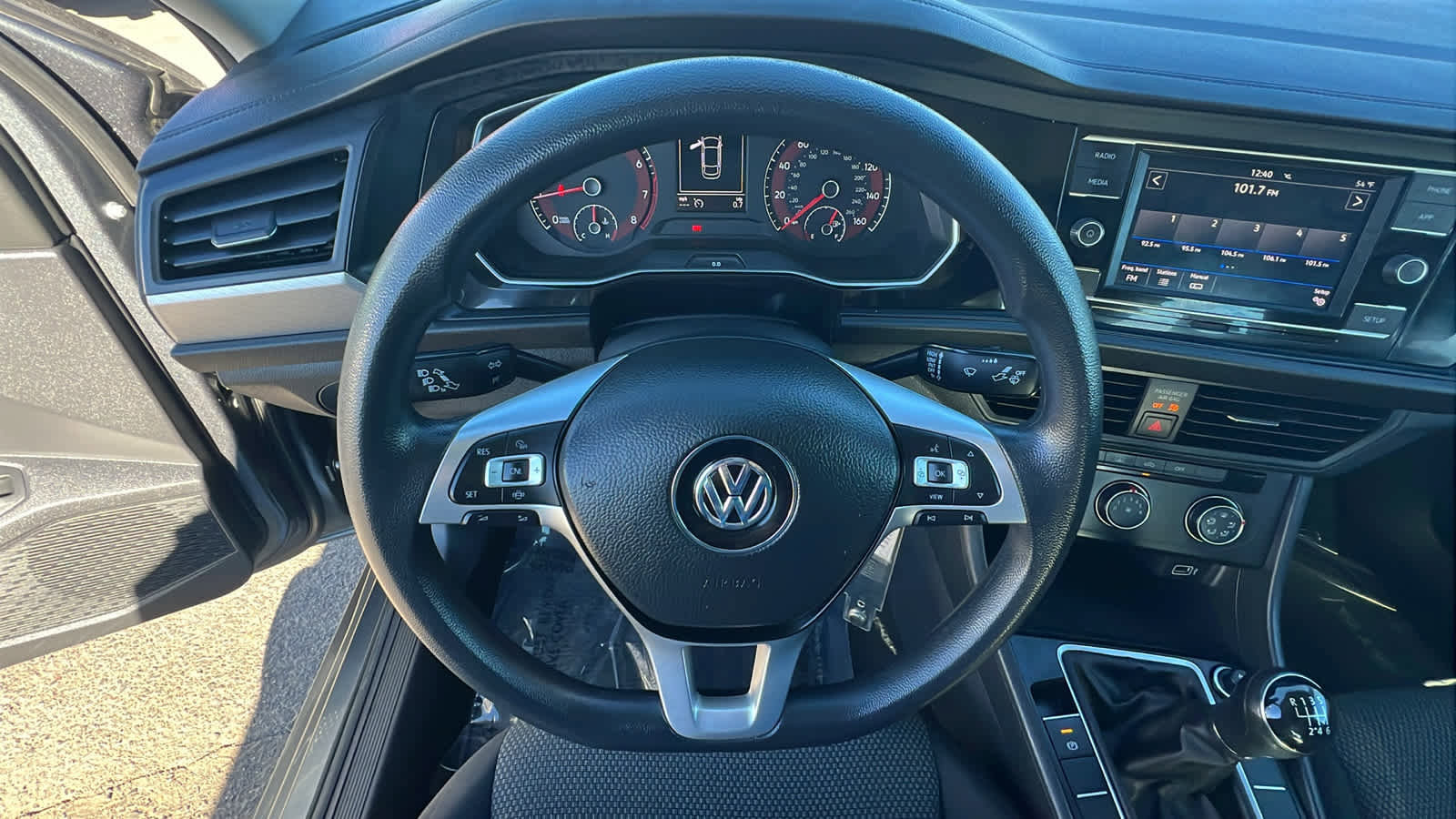 Used 2019 Volkswagen Jetta S image 18