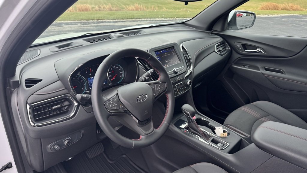 Used 2024 Chevrolet Equinox RS image 13